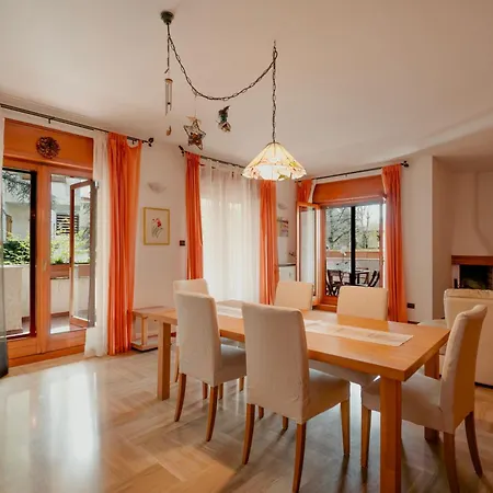 Il Gelsomino-terrazza E Park Villa Opicina