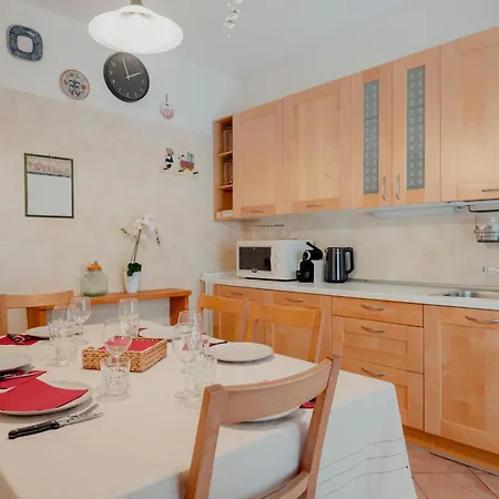 Il Gelsomino-terrazza E Park Appartement *